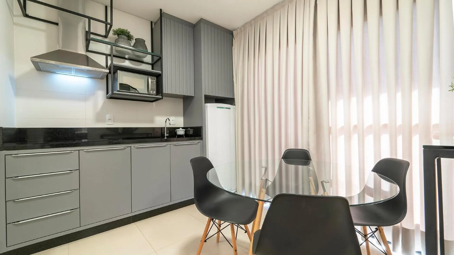 Hy Apart Hotel Bombinhas 0*,  Brasil