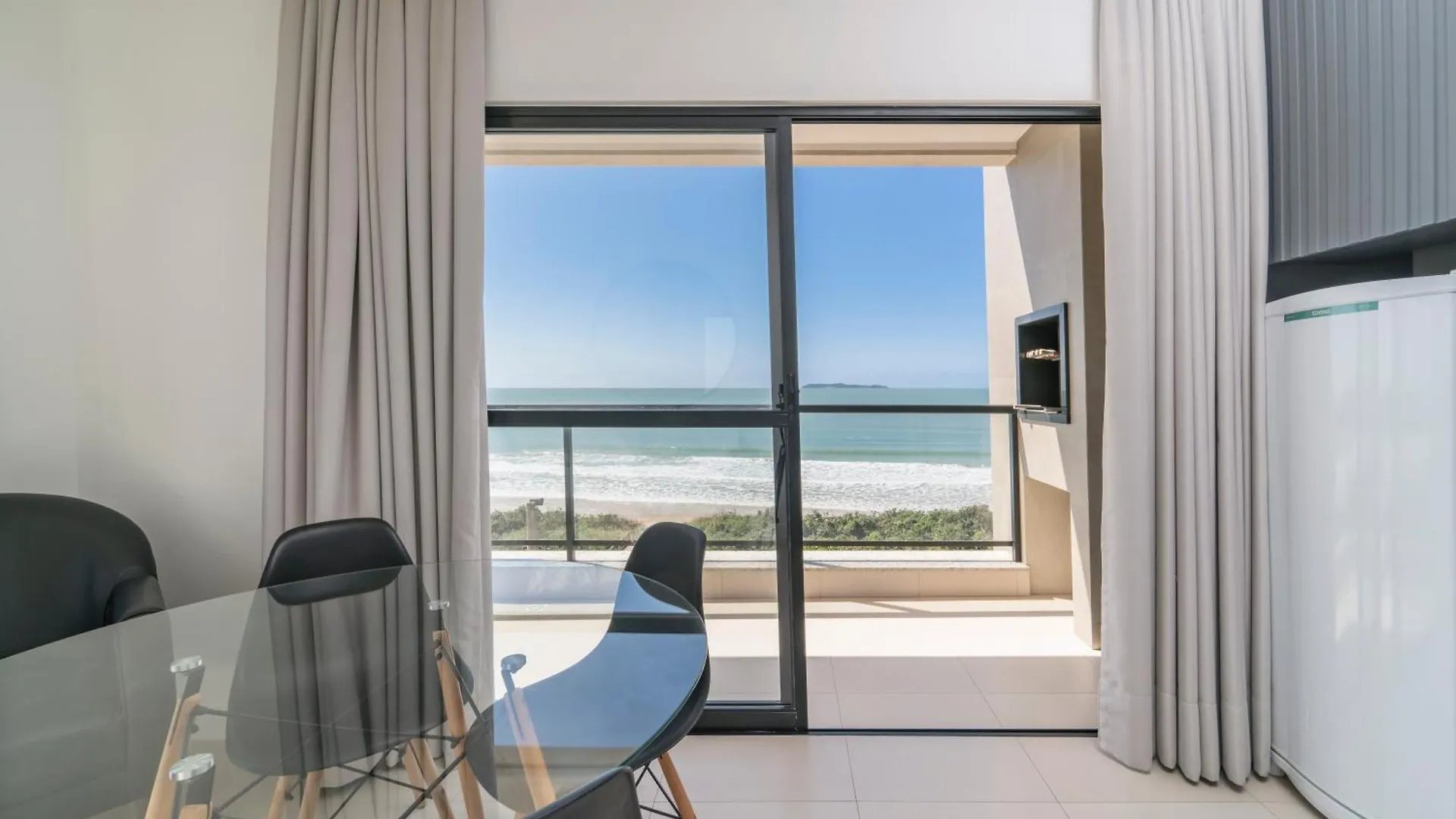 Hy Apart Hotel Bombinhas Apartment