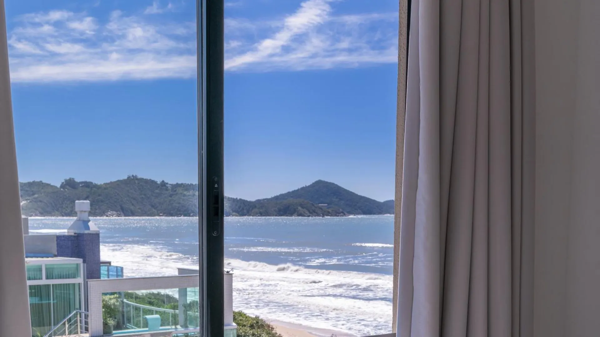 Hy Apart Hotel Bombinhas 0*,  Brasil
